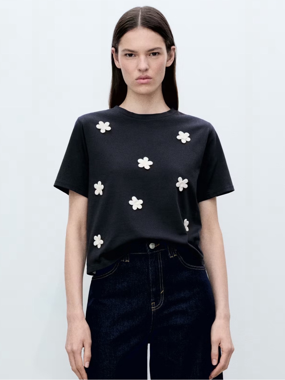 Mango Dark Navy Daisy Appliqué T-Shirt — Size M